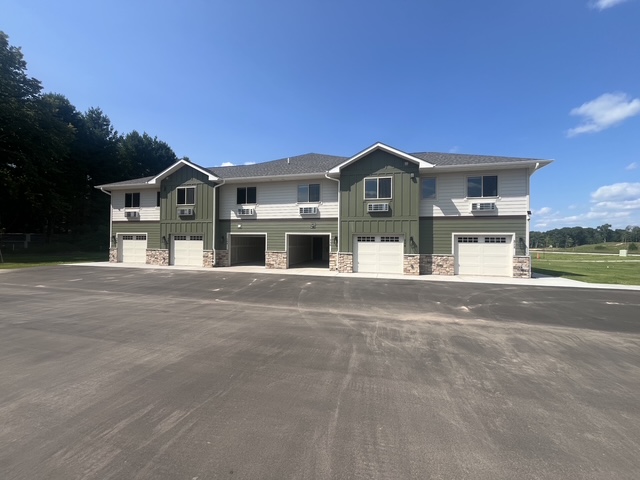 1690 S Briarcliffe Dr - 103